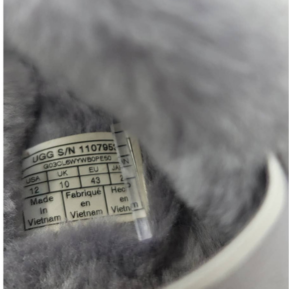 UGG Oh Yeah evolves the iconic UGG® Fluff Yeah slides Gray 12 - Picture 5 of 7